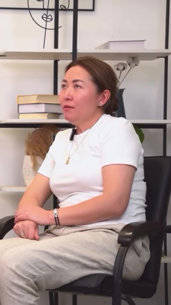 Толкын — главный бухгалтер